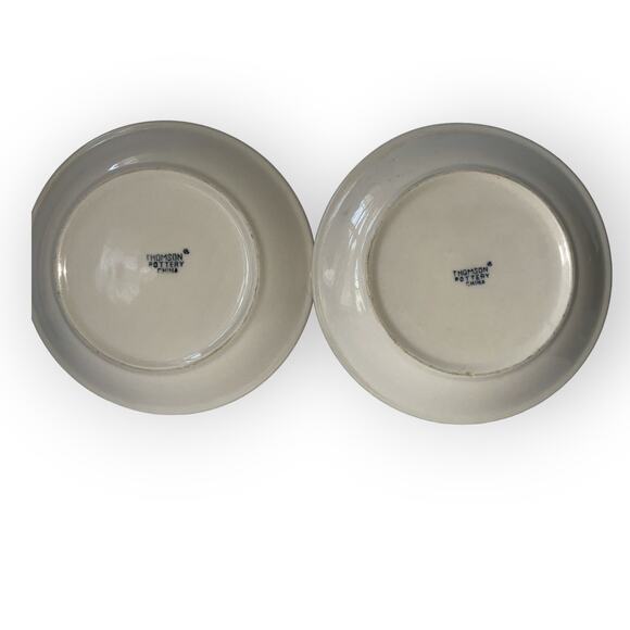 Vintage Set of 2 Thomson Pottery 7.5" salad bread plates Birdhouse hearts vines - Picture 2 of 3